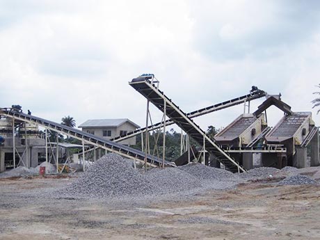 中意礦機(jī)銷(xiāo)往甘肅地區(qū)的圓錐破碎機(jī)玄武巖生產(chǎn)線