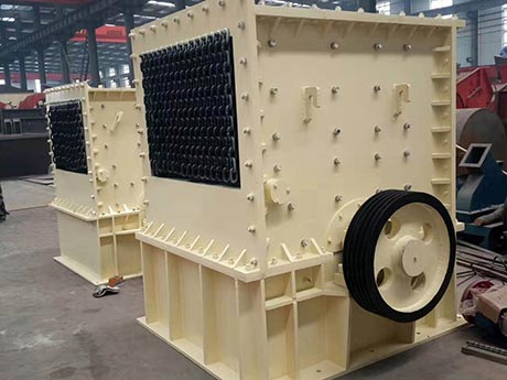 鄭州中意礦機(jī)銷(xiāo)往深圳的建筑垃圾移動(dòng)破碎站